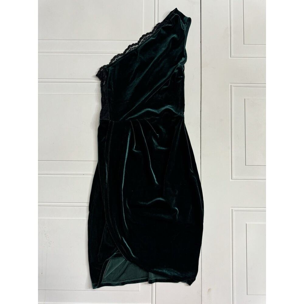 Lulus Size XS All The Luxe Dark Green Velvet Lace One Shoulder Mini Dress